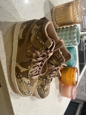 Nike High-Top Desert Camo Sneakers - Brown/Tan